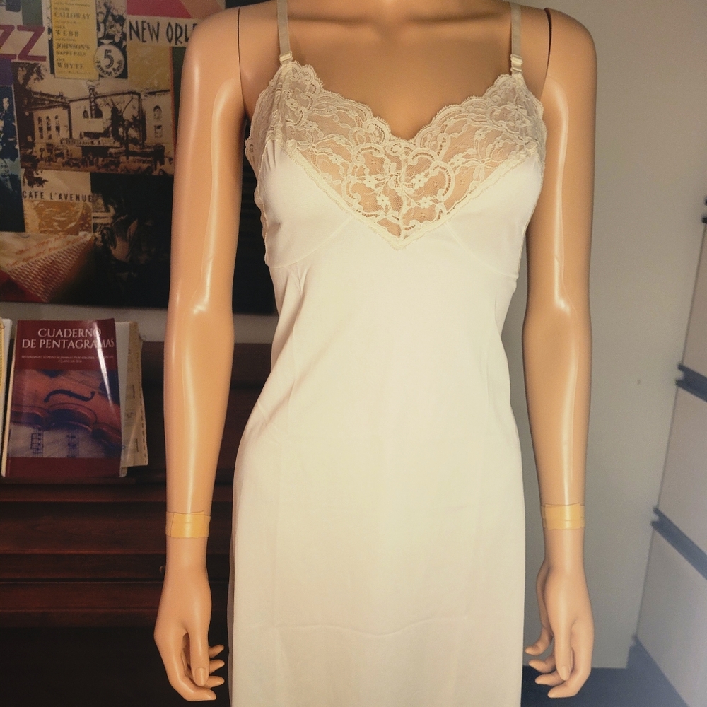 Vintage White Nightgown M